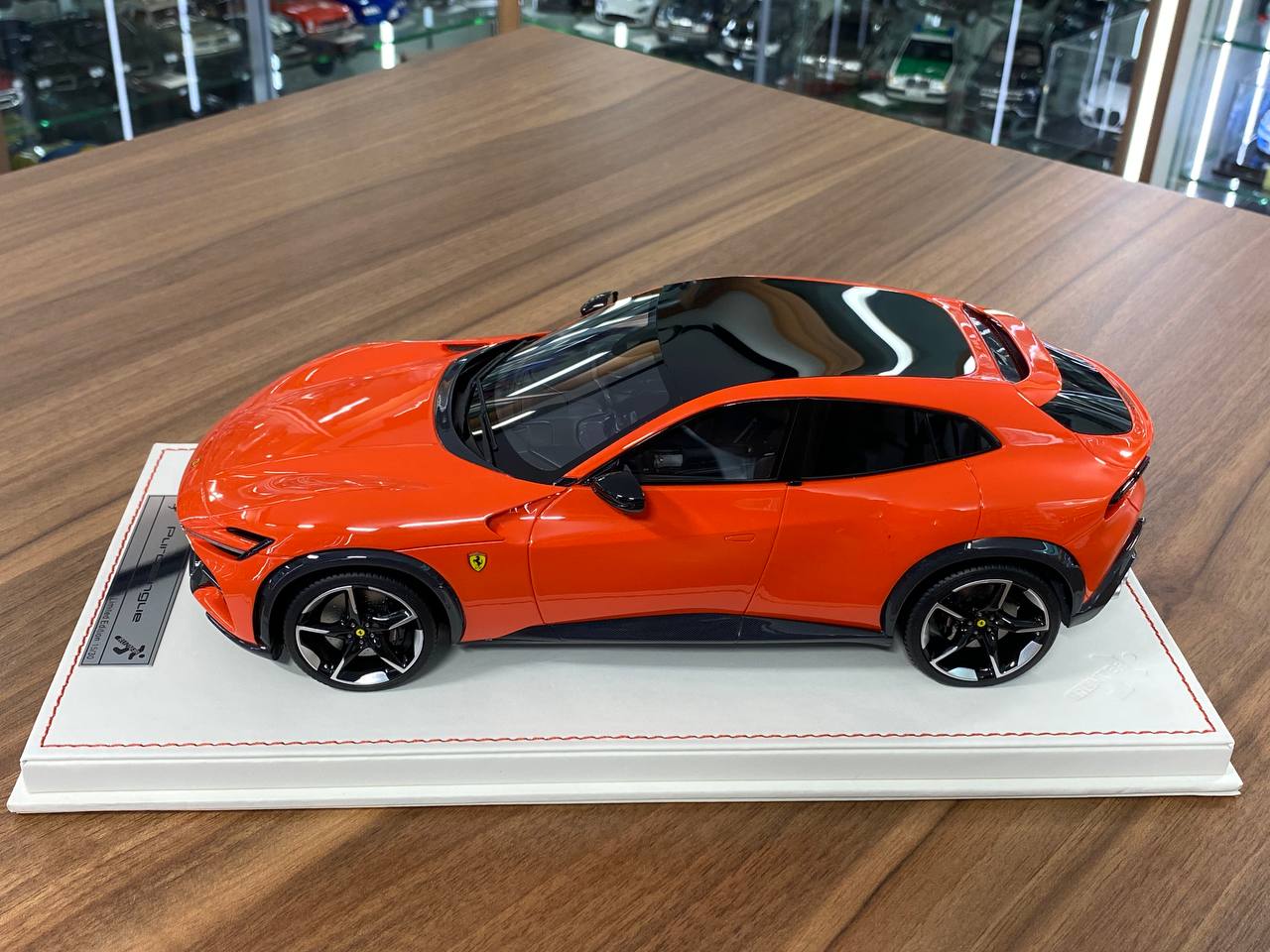 1/18 Resin Ferrari Purosangue by Runner in Orange / Black interior Limited 30 pcs