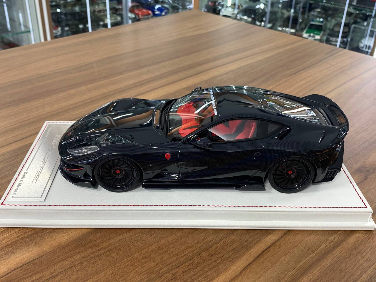 1/18 Resin model Davis & Giovanni Ferrari 812 Superfast SVR Limited Edition 10 pcs carbon fibre red/black interior