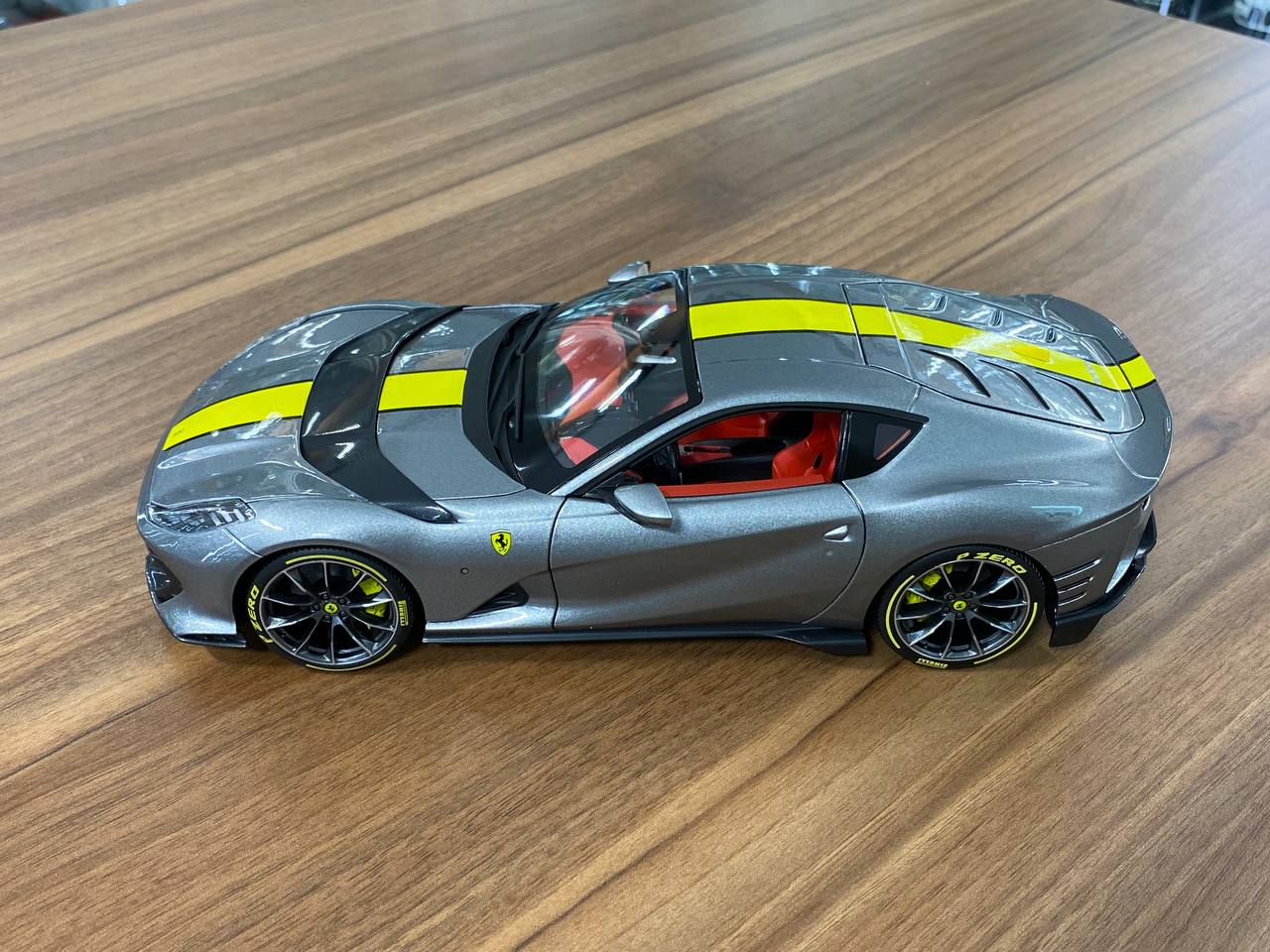 1/18 Diecast Full opening Bburago Signature Series  Ferrari 812 Competizione Grey / yellow stripe