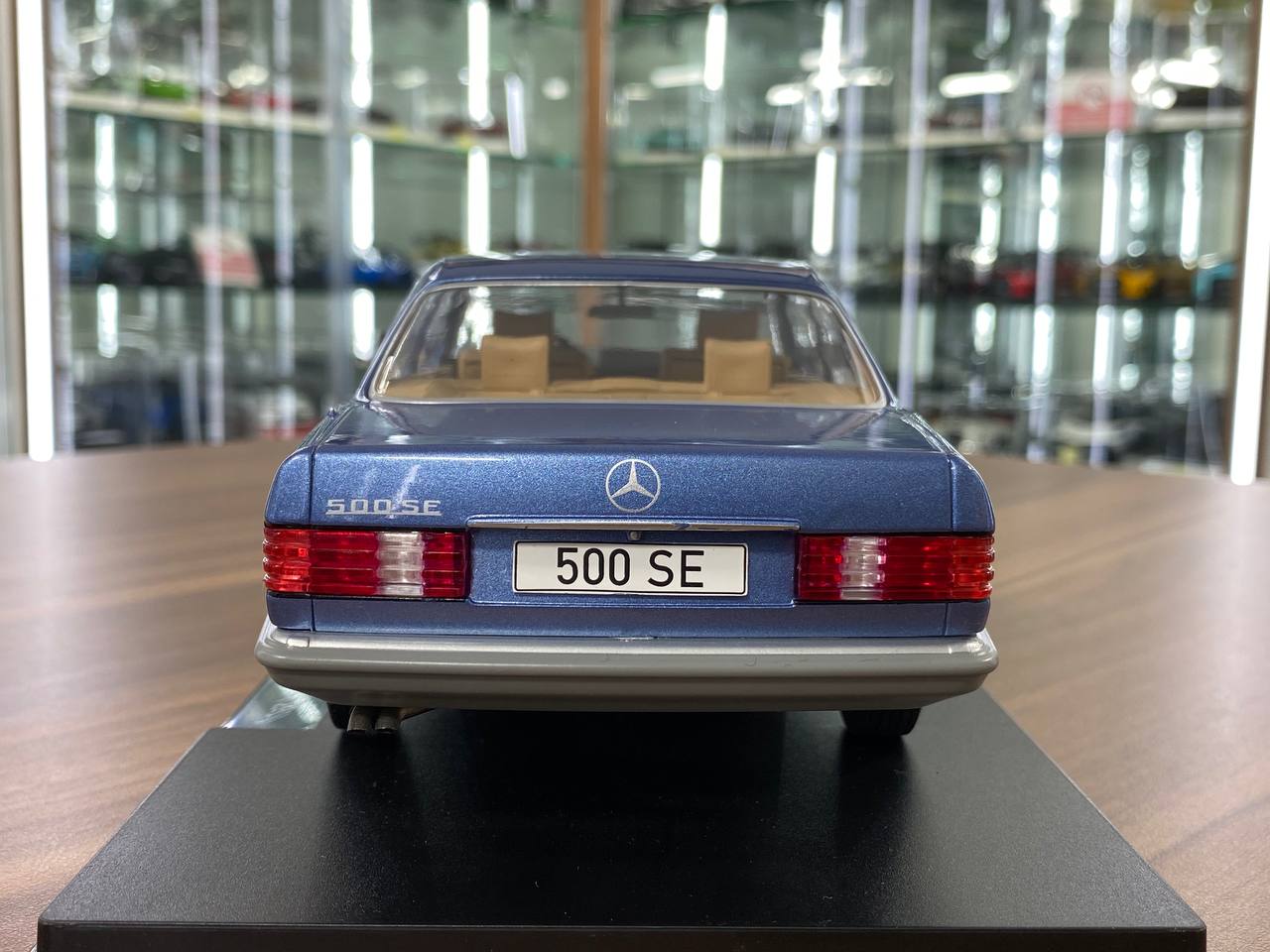 1/18 Modelcar group Mercedes benz S-CLASS 500 SE W126 BLUE Model Car