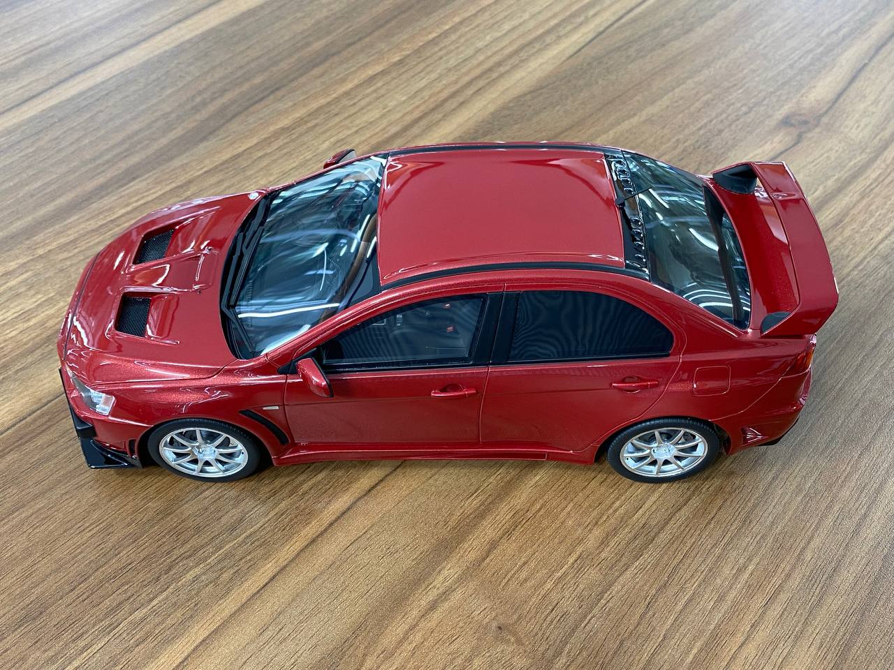 1:18 Resin Model - Otto Mobile Mitsubishi Lancer Evo X FQ 400 (Red)