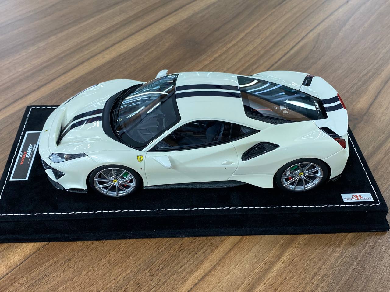 1:18 Resin Model - MR Collection Models Ferrari 488 Pista (White/Black Stripes)