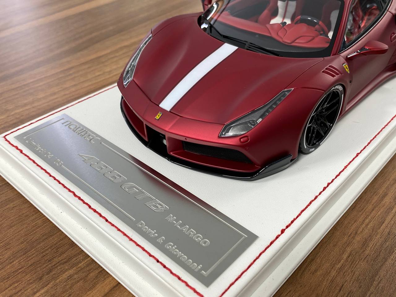 1:18 Resin Model – Davis & Giovanni Ferrari 488 GTB N-Largo – Matt Chrome Red, White/Black Stripe – Limited 5 pcs