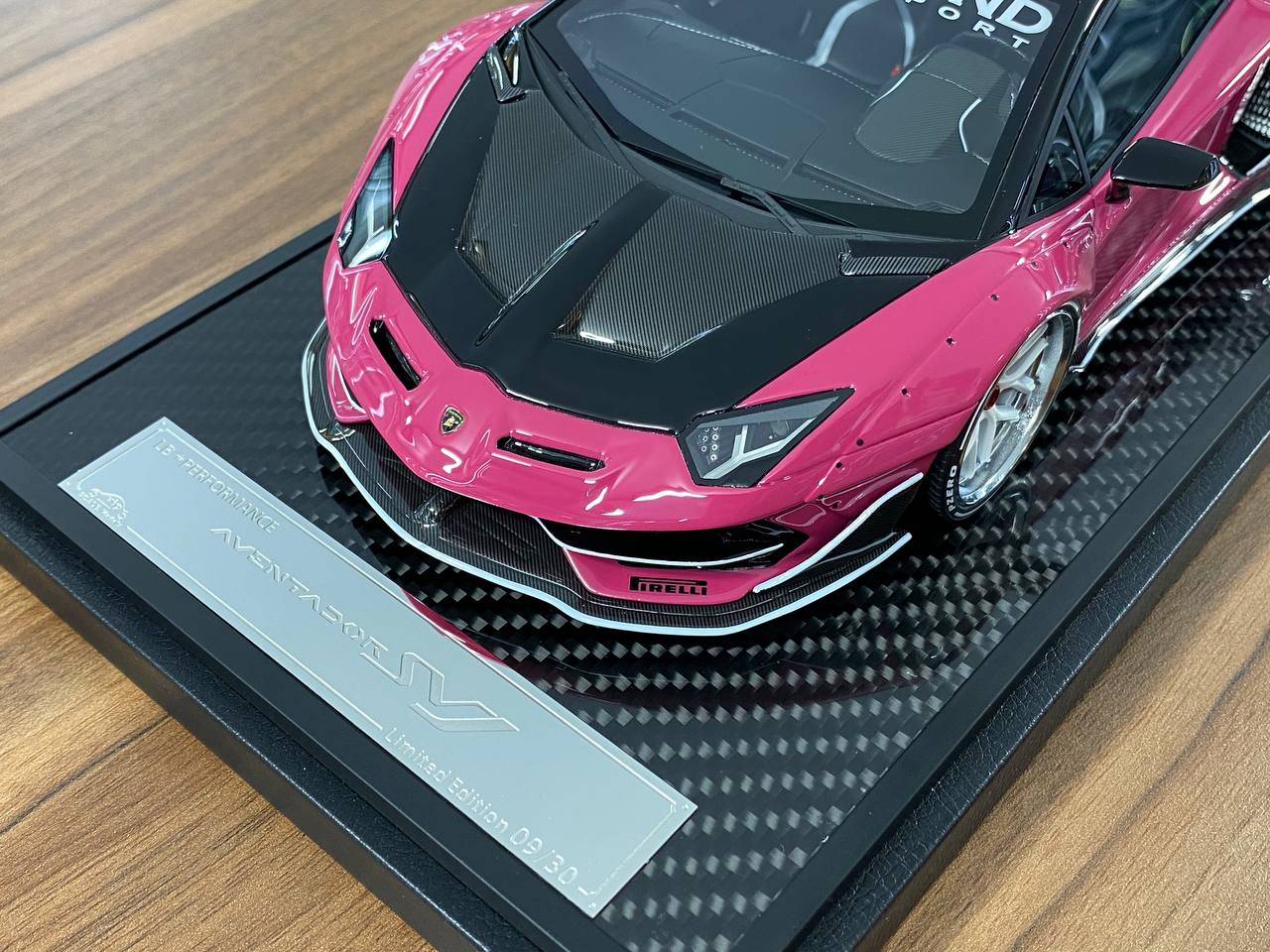 1/18 Resin – VIP Models Lamborghini Aventador SVJ Pink Decal Limited Edition: 30 pcs