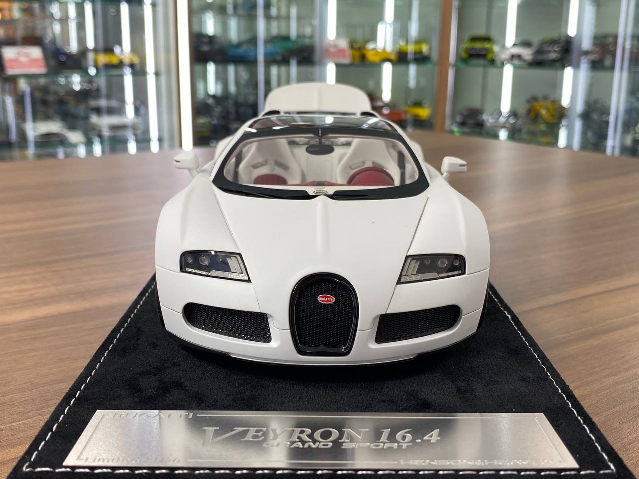 1/18 Resin Model – H&H Bugatti Veyron Grand Sport 16.4 Matte White (Limited to 20 pcs)