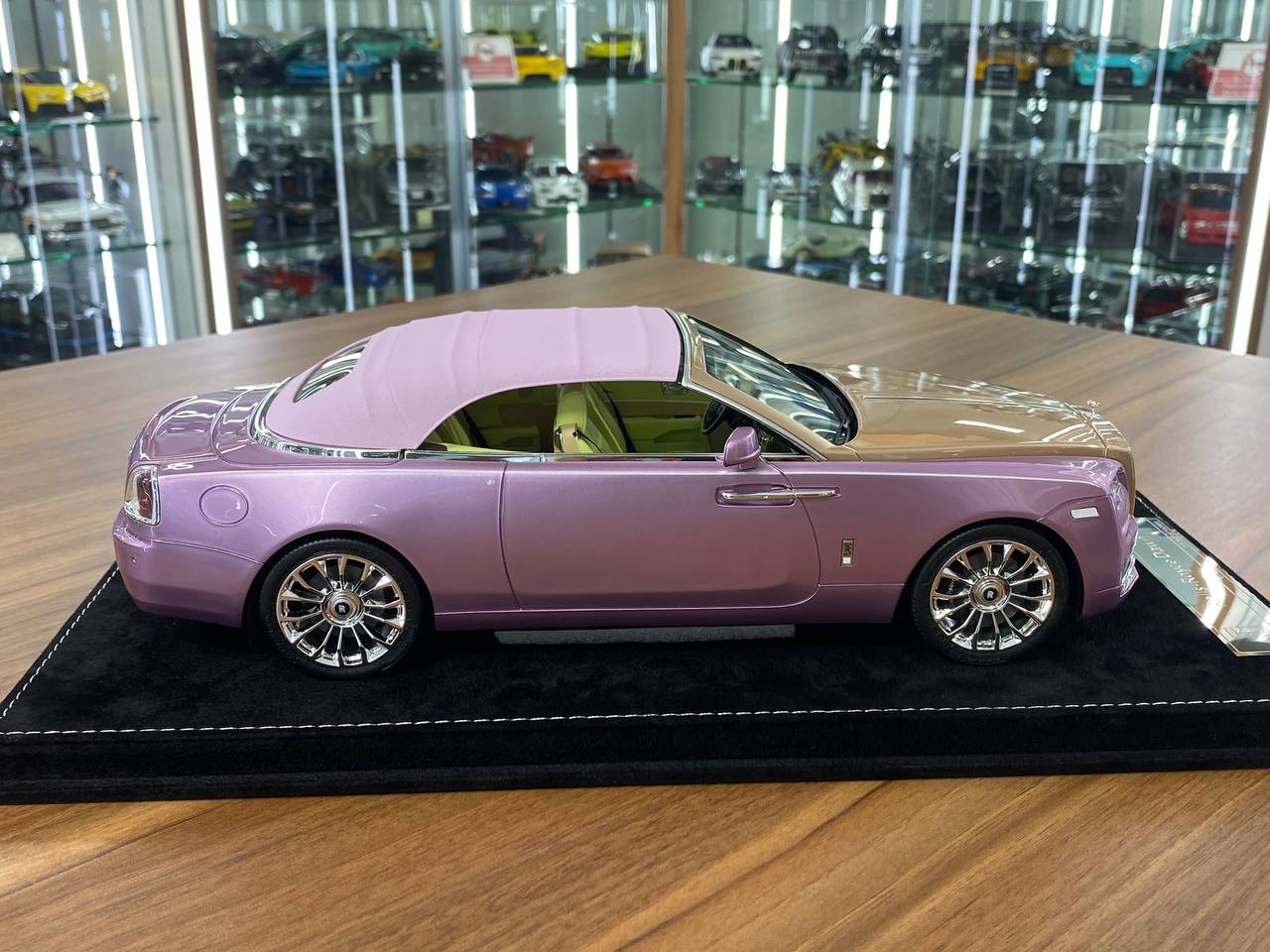 1/18 Resin Model – Rolls Royce Dawn | H&H | Victoria Violet / Desert Gold