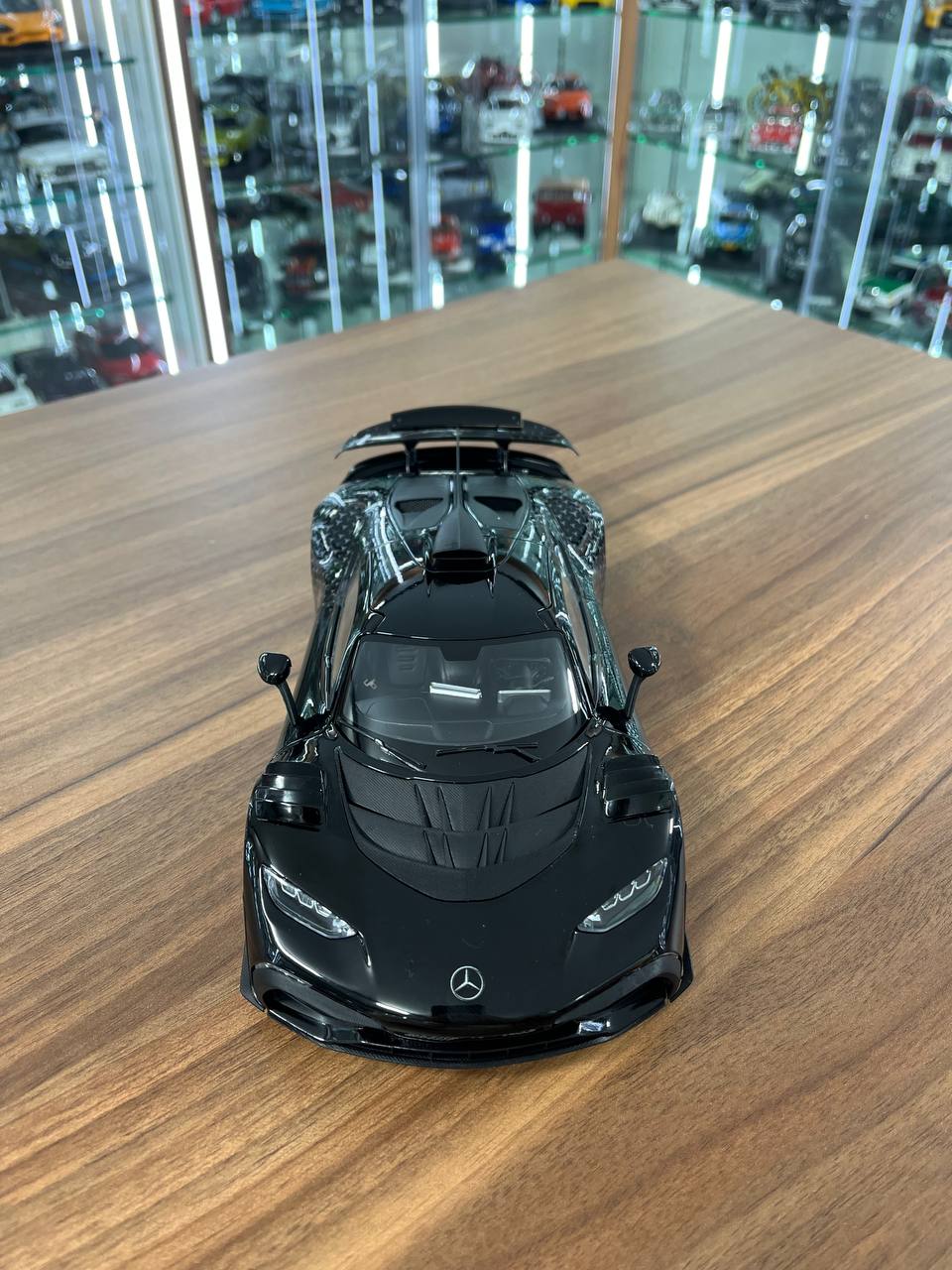 🚀 NZG Dealer Edition 1:18 Mercedes-Benz AMG ONE – Black | Full Opening Diecast