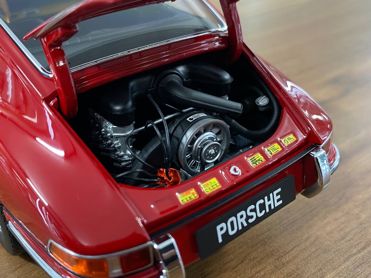 1/18 KYOSHO Porsche 911 (901) Signal Red | Full-Opening Diecast Model