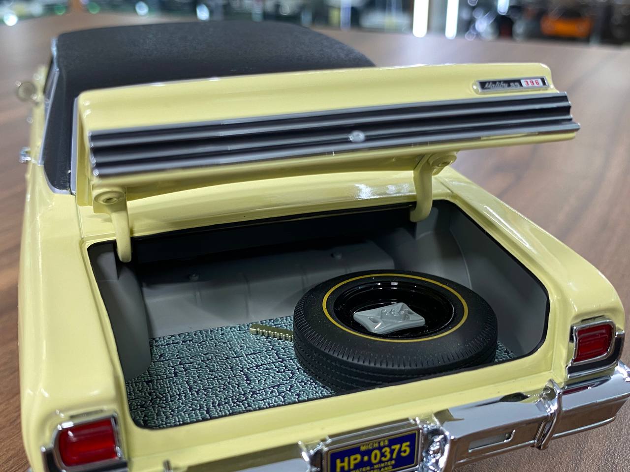 ExactDetail Replicas Chevrolet Z16 Malibu SS 396 Turbo Jet 1965 - 1/18 Diecast, Crocus Yellow