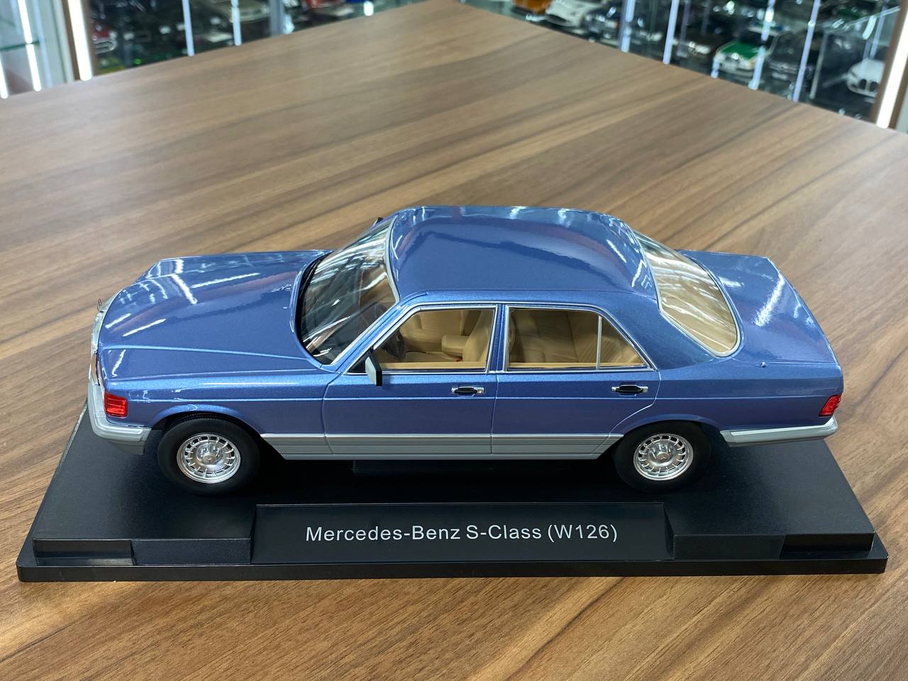 1/18 Modelcar group Mercedes benz S-CLASS 500 SE W126 BLUE Model Car