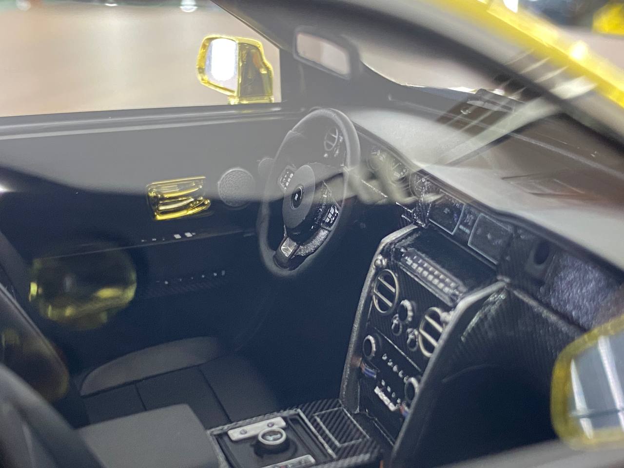 1/18 Resin GL Models Rolls Royce Cullinan Gold Chrome Limited to 15 pcs