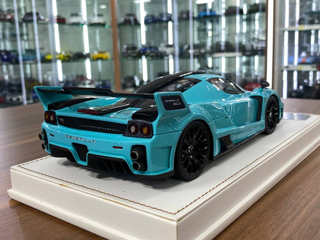 1:18 Resin  – Timothy & Pierre Gemballa MIG-U1 (Ferrari Enzo) Tiffany Blue Limited 50 pcs
