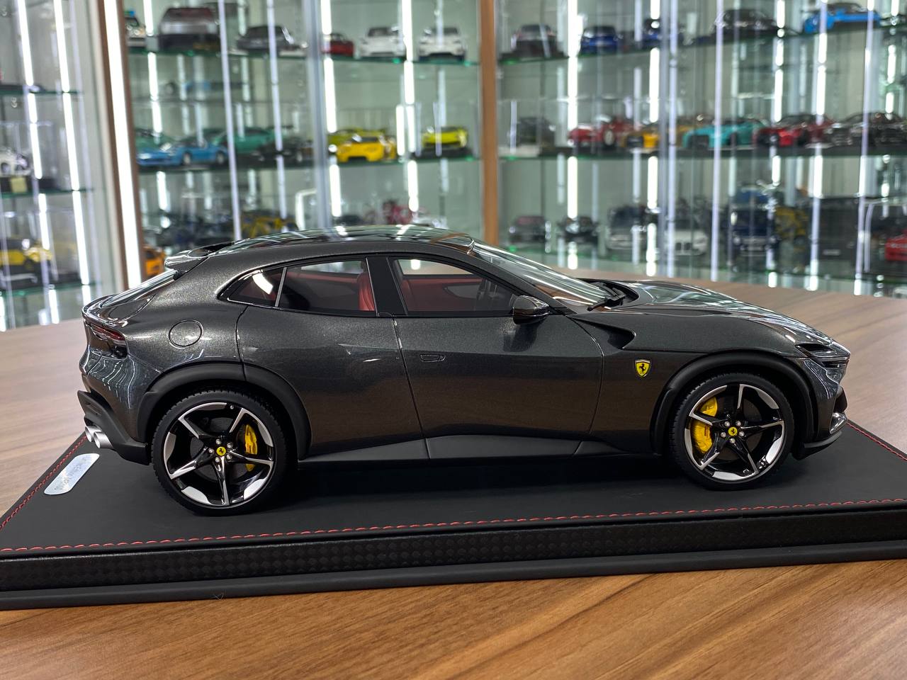 1/18 Resin Model – BBR Models Ferrari Purosangue Grigio Silverstone Limited-100 pcs