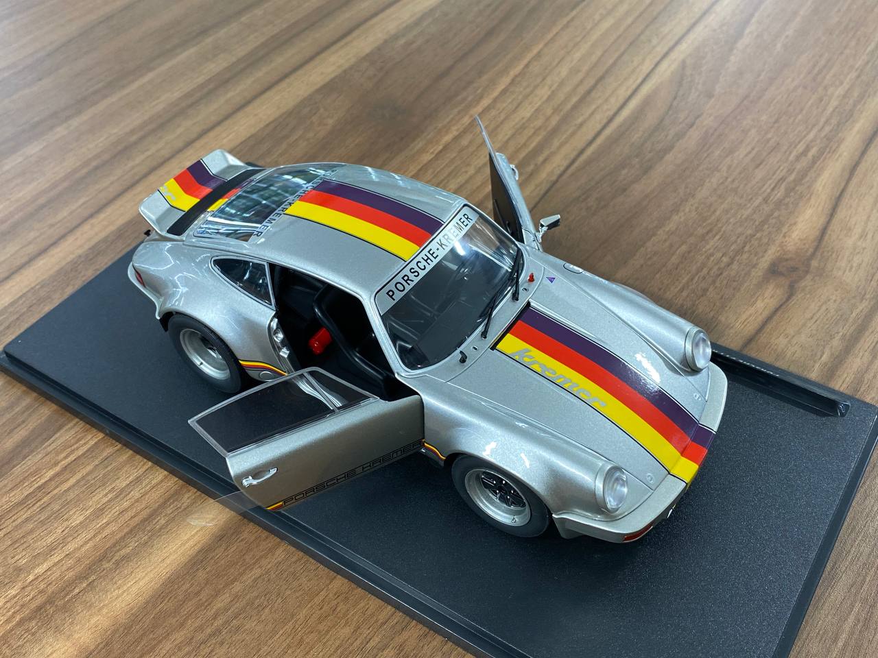 1/18 Diecast Doors opening Solido Porsche 911 RSR-KREMER DESIGN - 1973 silver
