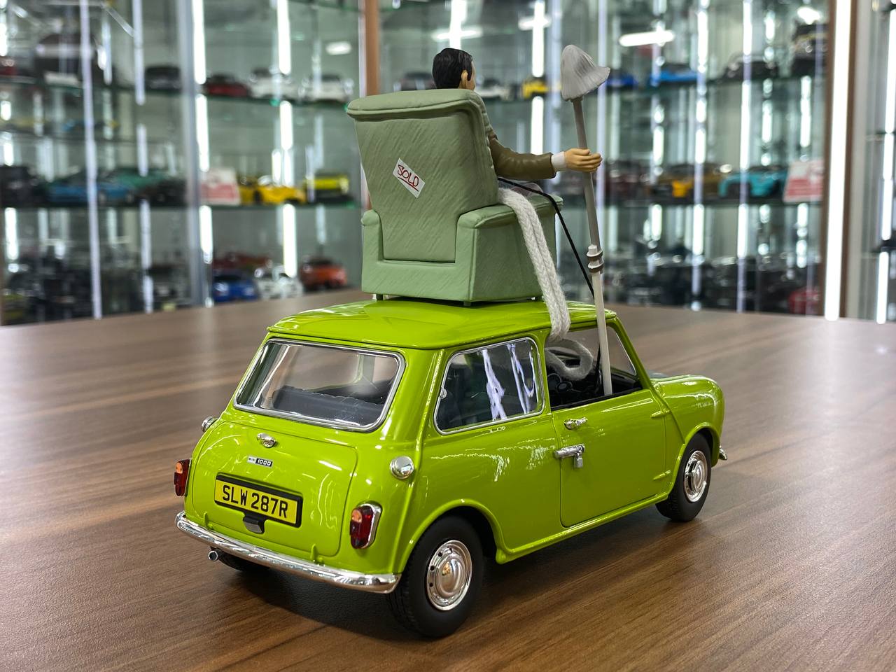 1/18 Diecast TINY Mini Cooper – Mr. Bean Edition (Green with Black Hood) | Doors Opening