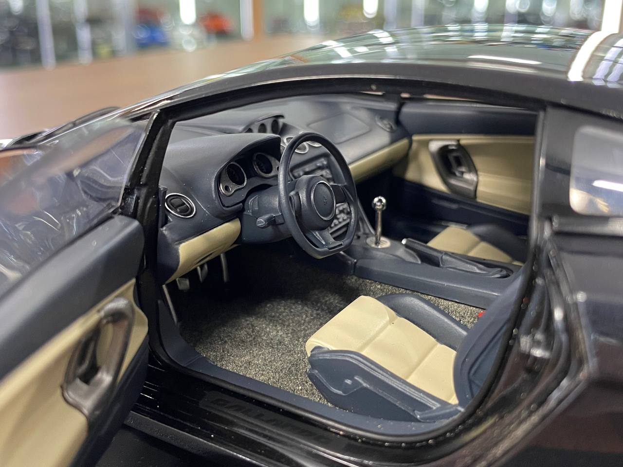 1/18 Diecast Lamborghini Gallardo – Black | AUTOart | Full Opening