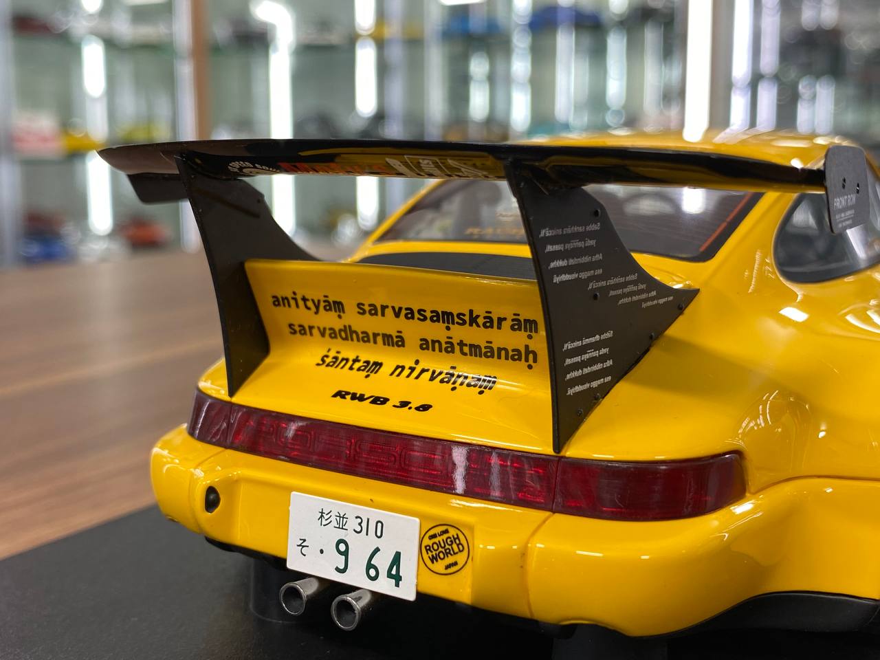1/18 Resin Model – Porsche RWB KEEMA | GT Spirit | Yellow