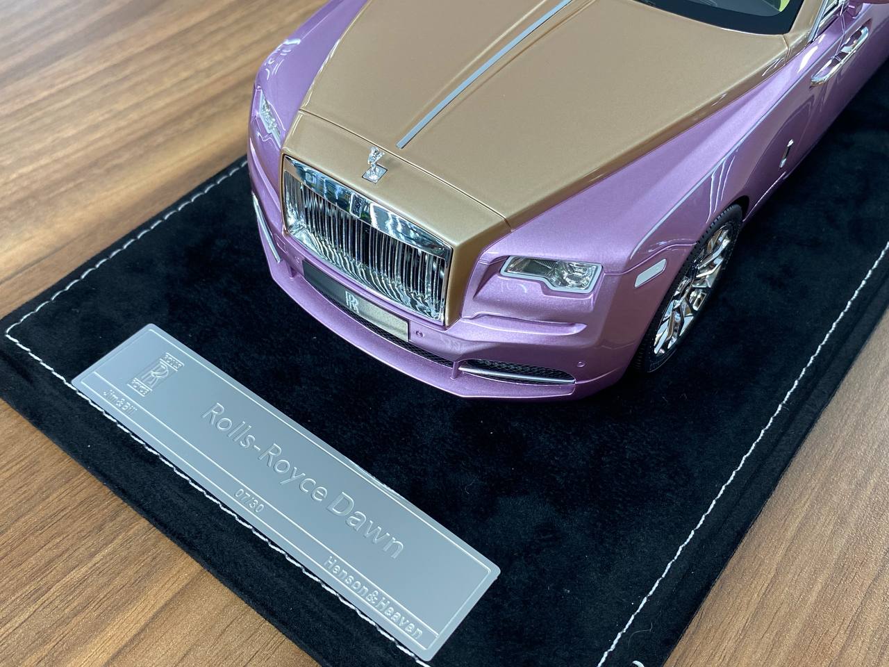 1/18 Resin Model – Rolls Royce Dawn | H&H | Victoria Violet / Desert Gold