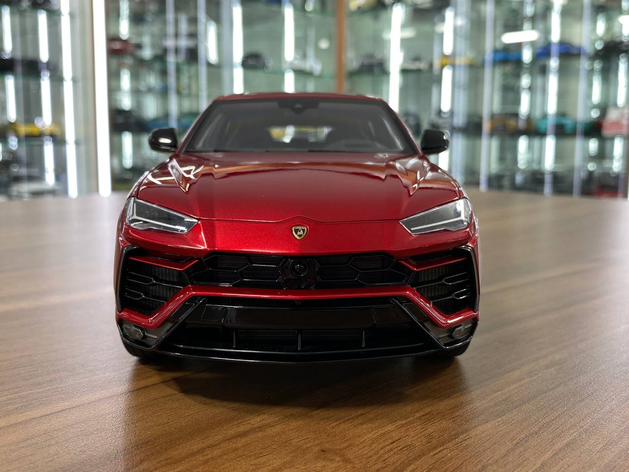1/18 Diecast Lamborghini Urus Red Autoart Scale Model Car