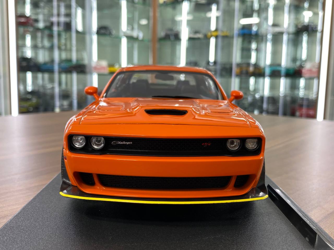1/18 Diecast Solido Dodge Challenger R/T SCAT PACK WIDE BODY Hazzard Tribute 2023 Orange