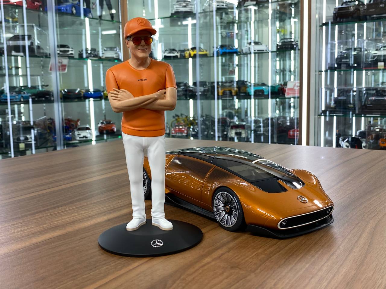 1/12 Diecast Model – Mercedes-Benz Vision One-Eleven | NZG Modelle GmbH Dealer Edition | Golden Wagener | Limited 1111 pcs | Full Opening
