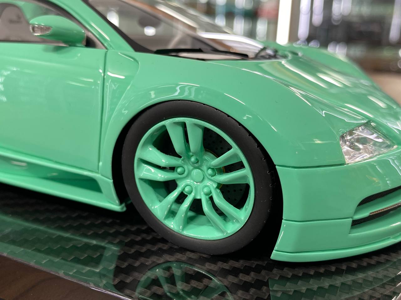 1/18 Resin Model – Bugatti Veyron | Ultra Unique | Tiffany Blue | Limited 20 pcs