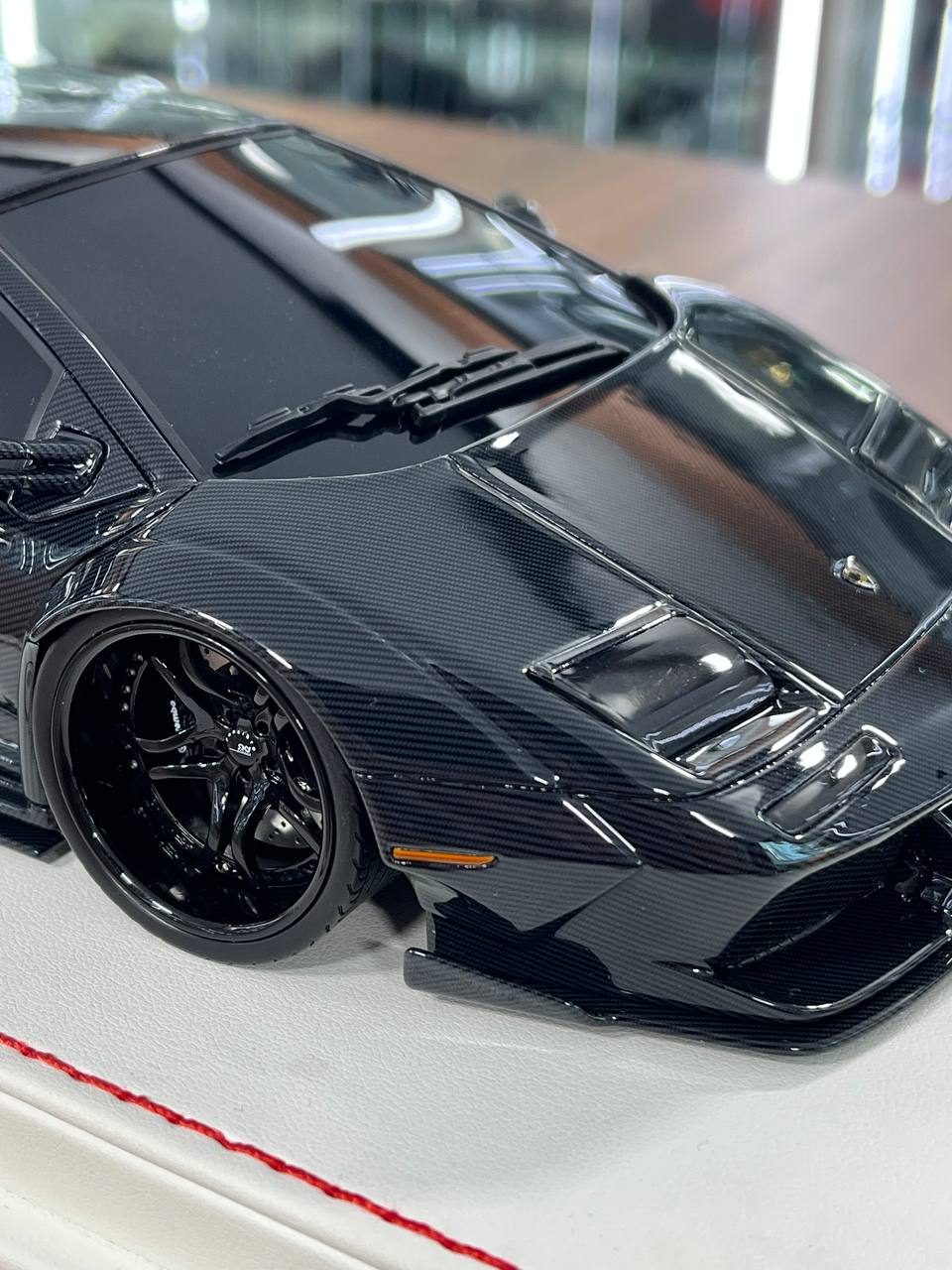 1:18 Lamborghini Diablo 6.0 "Sunset Dream" | Davis & Giovanni | Resin | Carbon Fiber | 1 of 1