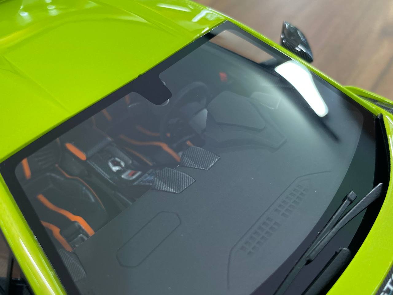 ★ 1/18 Runner Lamborghini Huracan STO Novitec – Green – Limited Edition (66 pcs)