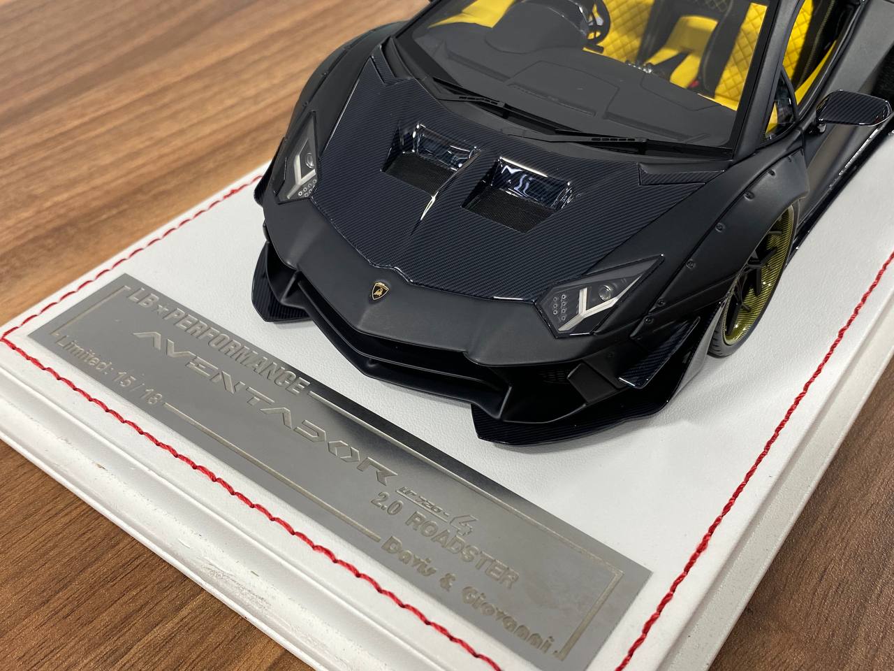 1/18 Resin Davis & Giovanni Lamborghini Aventador LP 720-4 2.0 Roadster in Matt Black with Black/Yellow Interior Limited Edition - 18 pcs