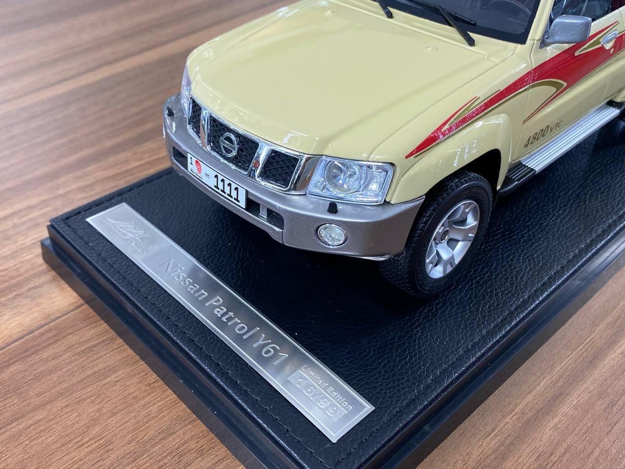 1/18 Resin Nissan Patrol Safari Y61 Custom Beige IVY Models Scale Model Car