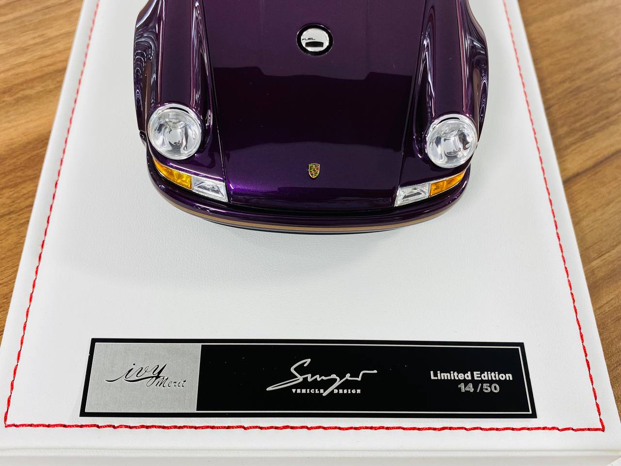 Ivy Model Porsche 911 Singer – 1/18 Resin Model, Carmona Red/Purple, Limited 14/58
