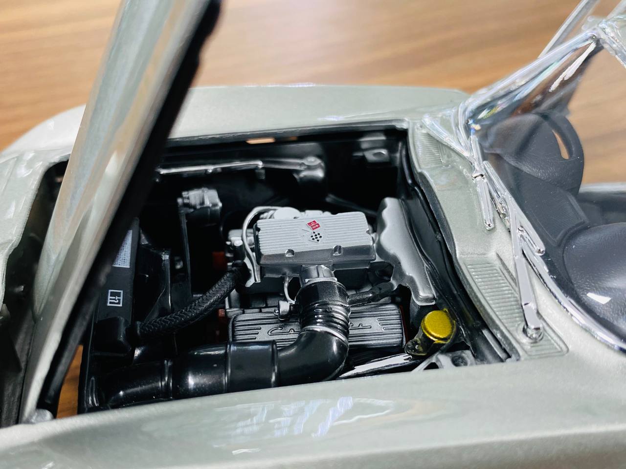 1/18 Diecast Maisto Chevrolet Corvette 1965 Silver