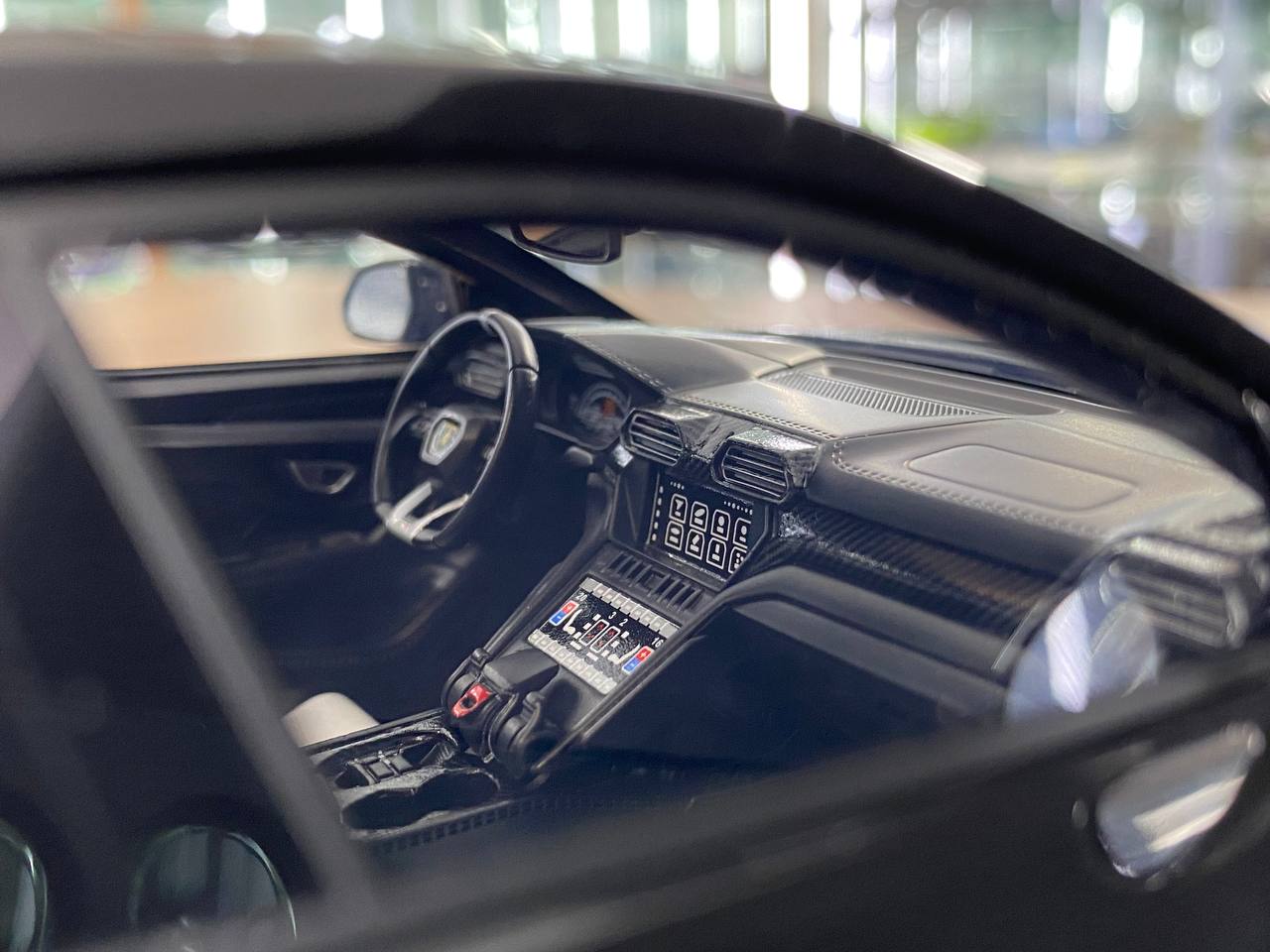 1/18 Resin Model - IVY Model Lamborghini URUS LB Works (Metallic Black)