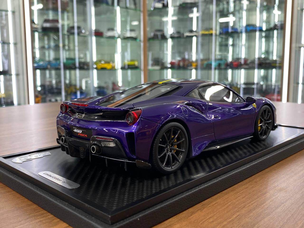 1/18 Resin BBR Models Ferrari 488 Pista Viola Al Humad Ltd.Edn.148 pcs