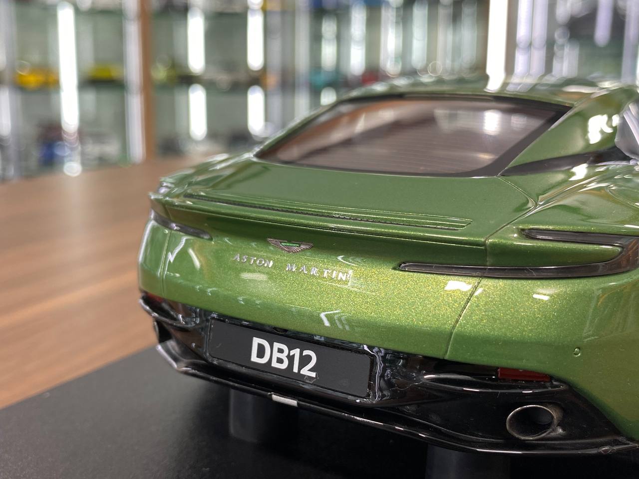 1/18 Resin Model GT Spirit Aston Martin DB12 - Green Limited Edition