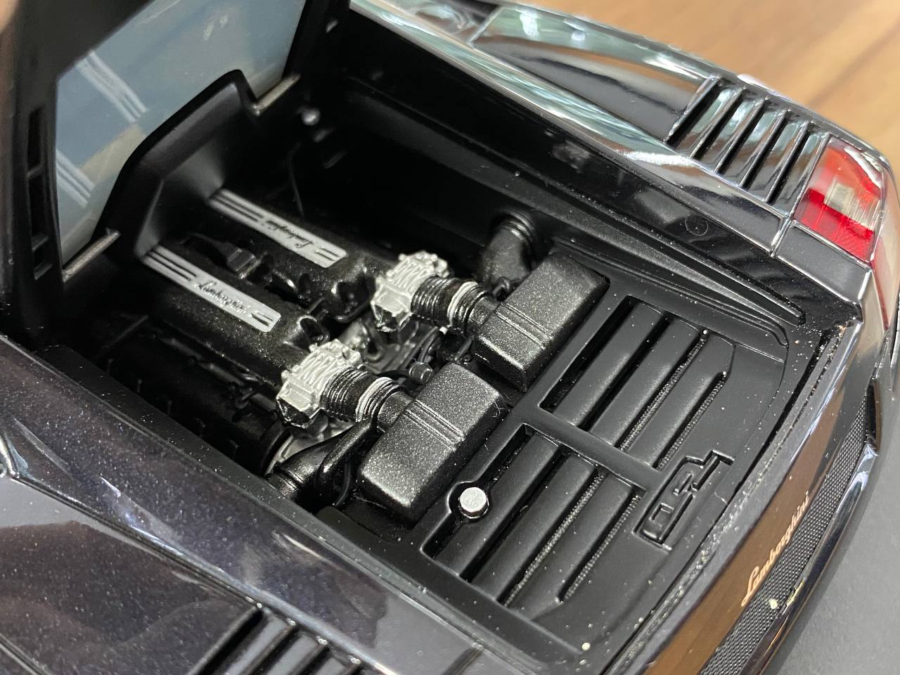 1/18 Diecast Lamborghini Gallardo – Black | AUTOart | Full Opening