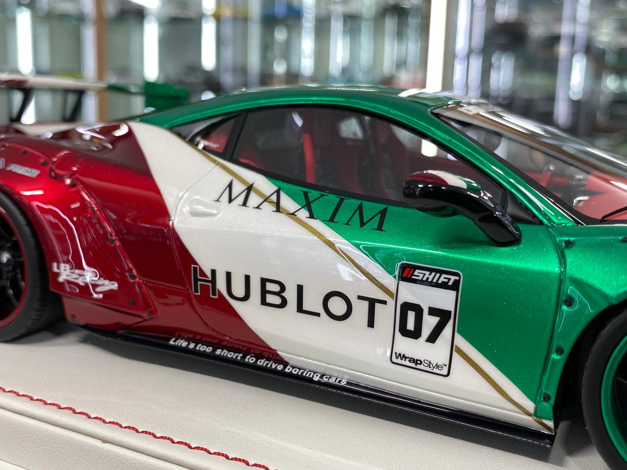 1/18 Resin Model – Ferrari 458 Italia LB Performance | Davis & Giovanni | GT Wing | Hublot Livery | 1 of 9