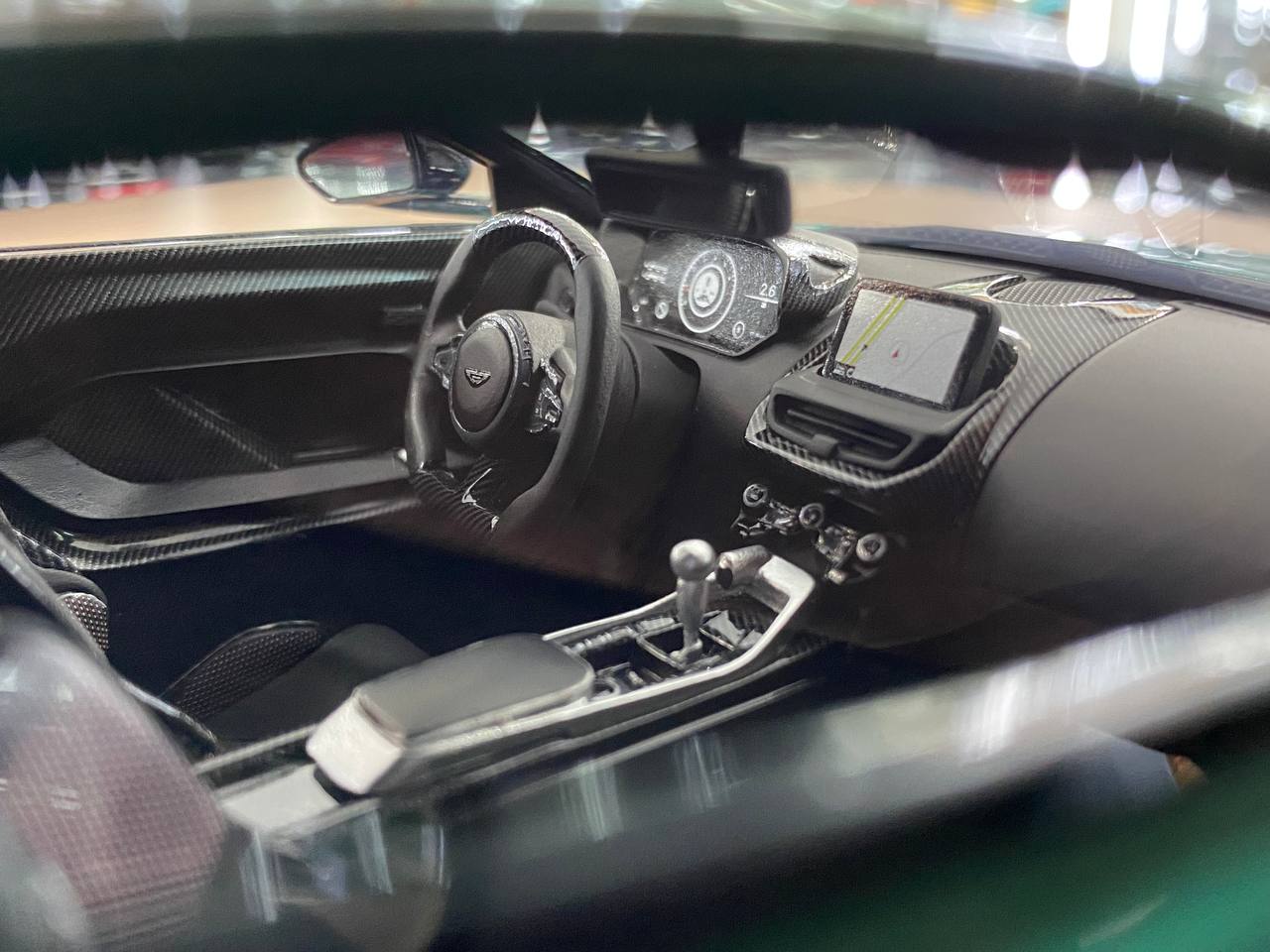 1/18 Resin Aston Martin Valour by Runner Limited 50 pcs Racing Green