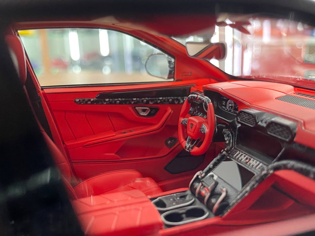 1/18 Diecast Lamborghini Urus Mansory Venatus Carbon by Timothy & Pierre