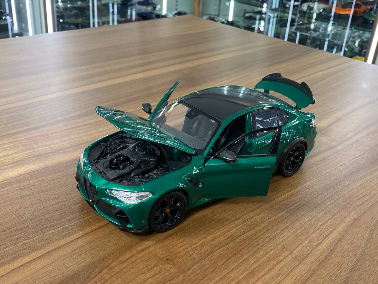 1/18 Diecast Alfa Romeo Giulia GTAm 2020 Green Bburago Model Car