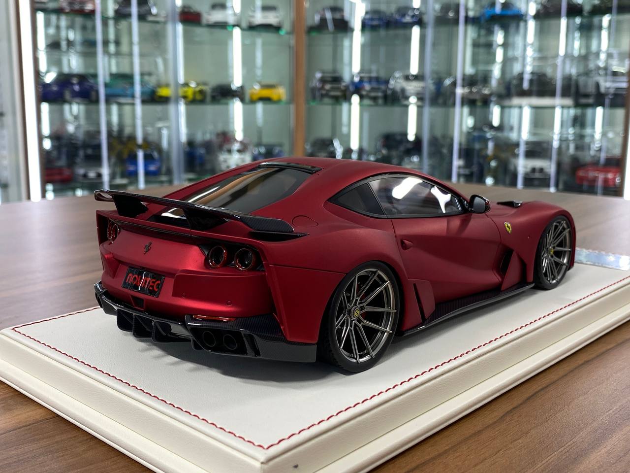 1:18 Resin – Davis & Giovanni Ferrari 812 N-Largo Novitec Matt Red Limited 1 of 1