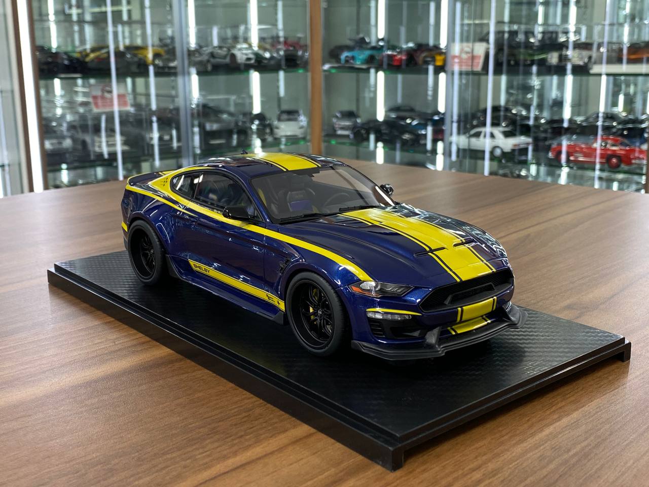 1/18 Resin Model GT Spirit Ford Mustang Shelby Super Snake 2021 – Blue/Yellow Stripes – Limited Edition