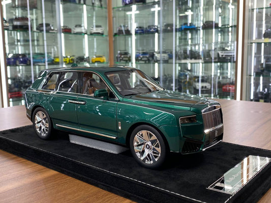 1:18 Resin – H&H Rolls-Royce Cullinan Series II Emerald Green – Limited 30 pcs