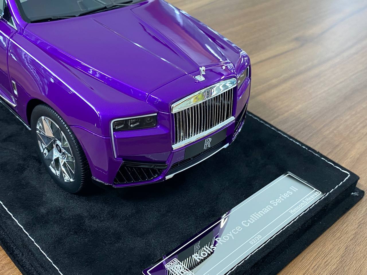 1:18 Resin – H&H Rolls-Royce Cullinan Series II Twilight Purple – Limited 30 pcs