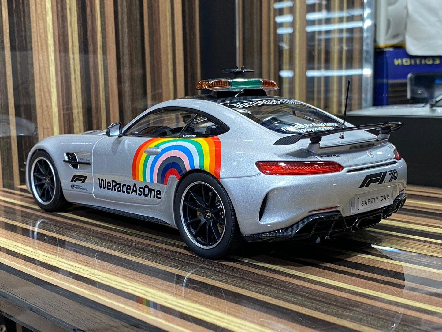 1/18 Resin Mercedes-Benz AMG GTR - 2020 F1 Safety Car by Minichamps