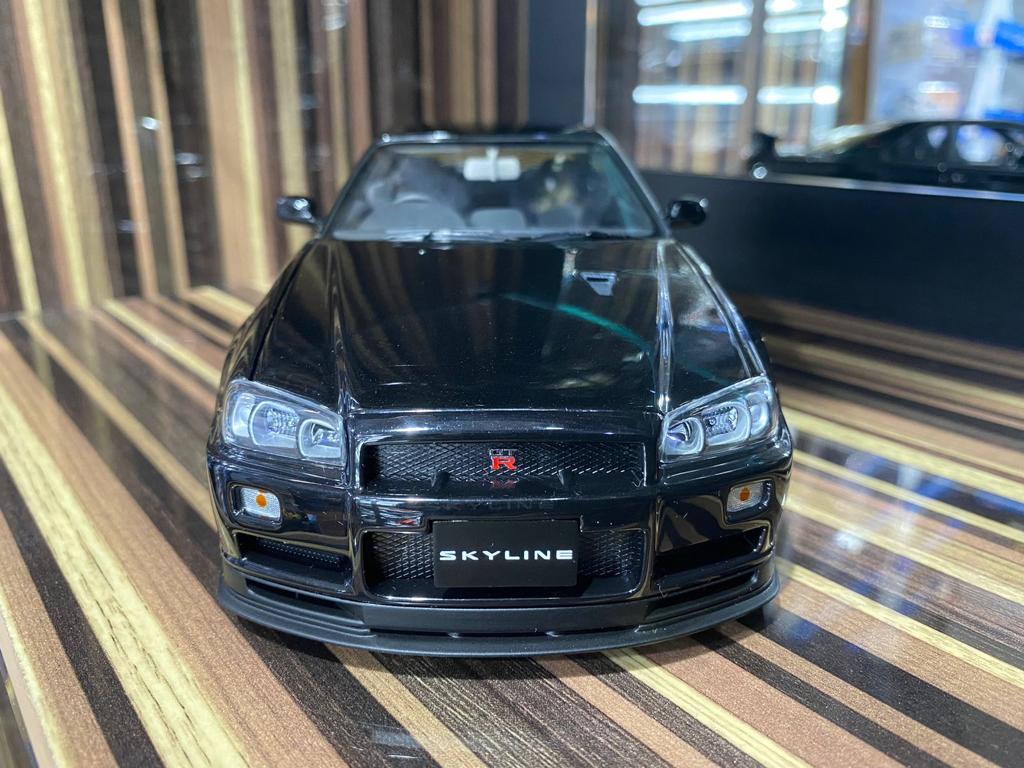 1/18 Diecast Nissan Skyline GT-R R-34 Black AUTOart Scale Model Car