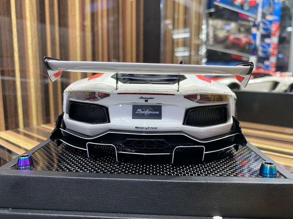 Lamborghini Aventador Supreme by Timothy&Pierre