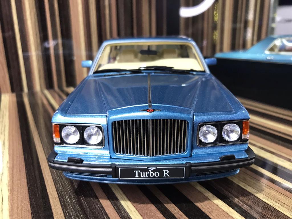 1/18 Diecast Bentley Turbo R Blue GT Spirit Scale Model Car