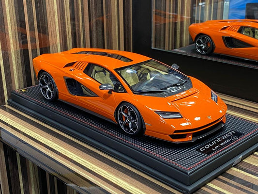 1/18 Resin Lamborghini Countach LP 800-4 Orange by MR