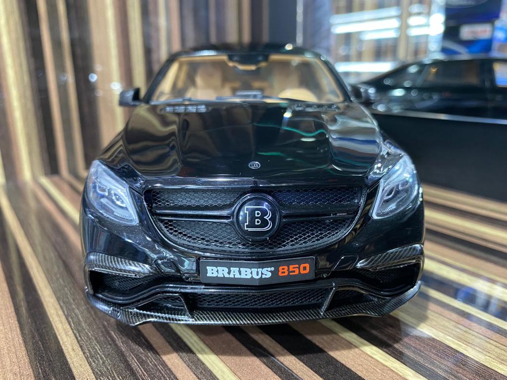 1/18 Resin Mercedes-Benz Brabus 850 Black Model Car by GT Spirit